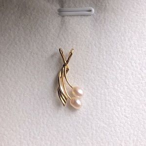 14K Vintage Gold Filled Pearl Pendant